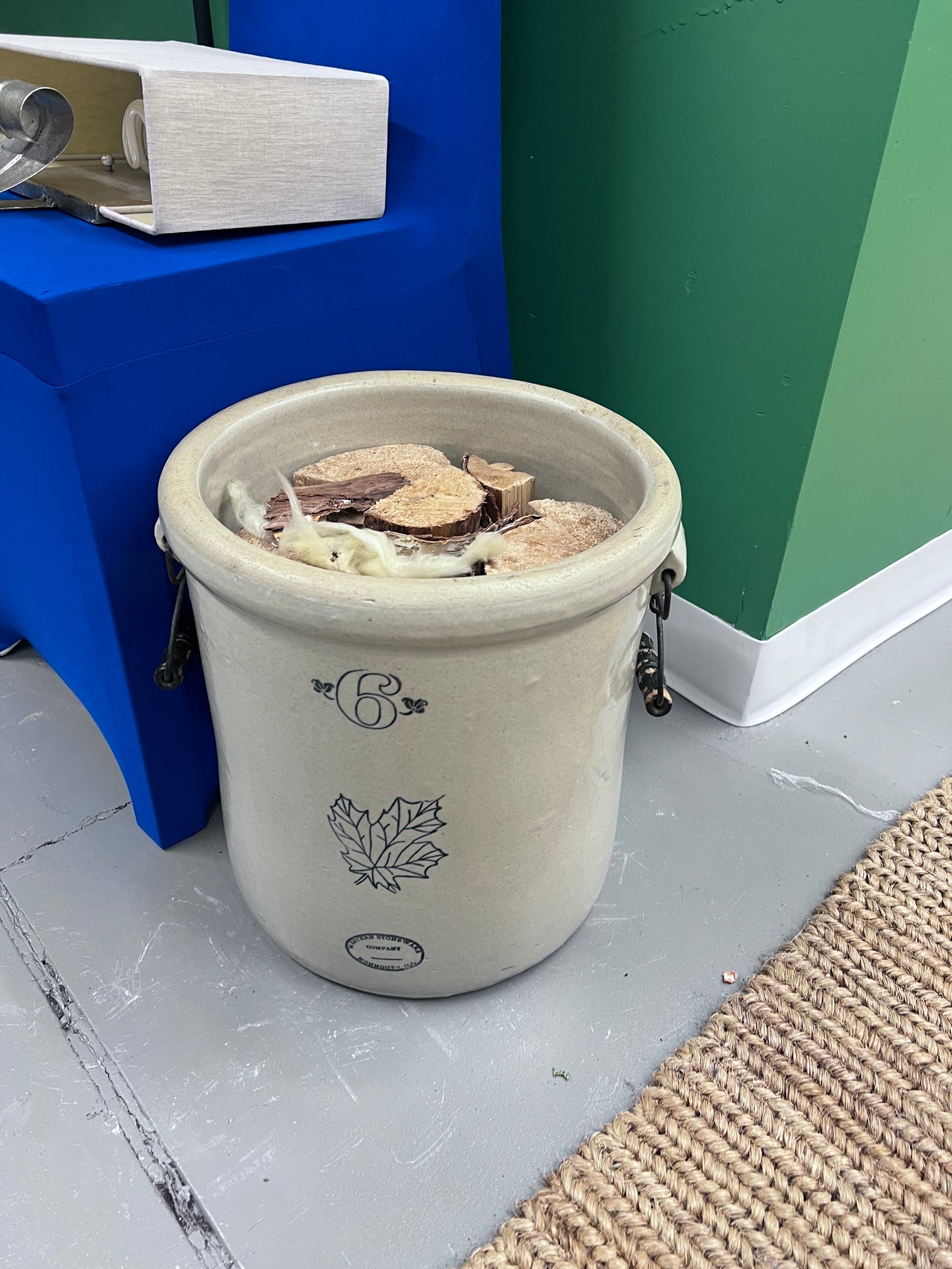 Porcelain Wood Holder