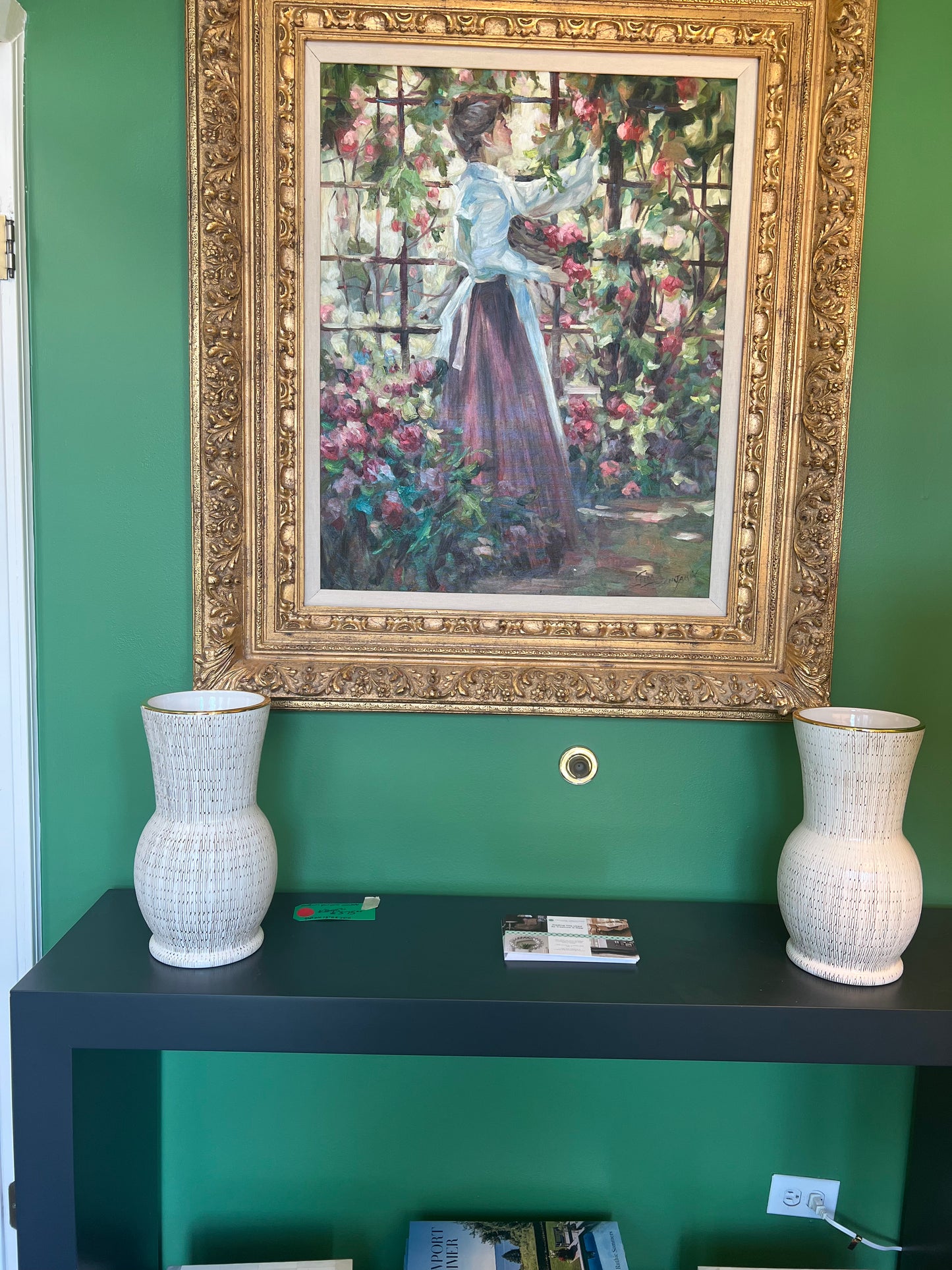 Aarin White Vase