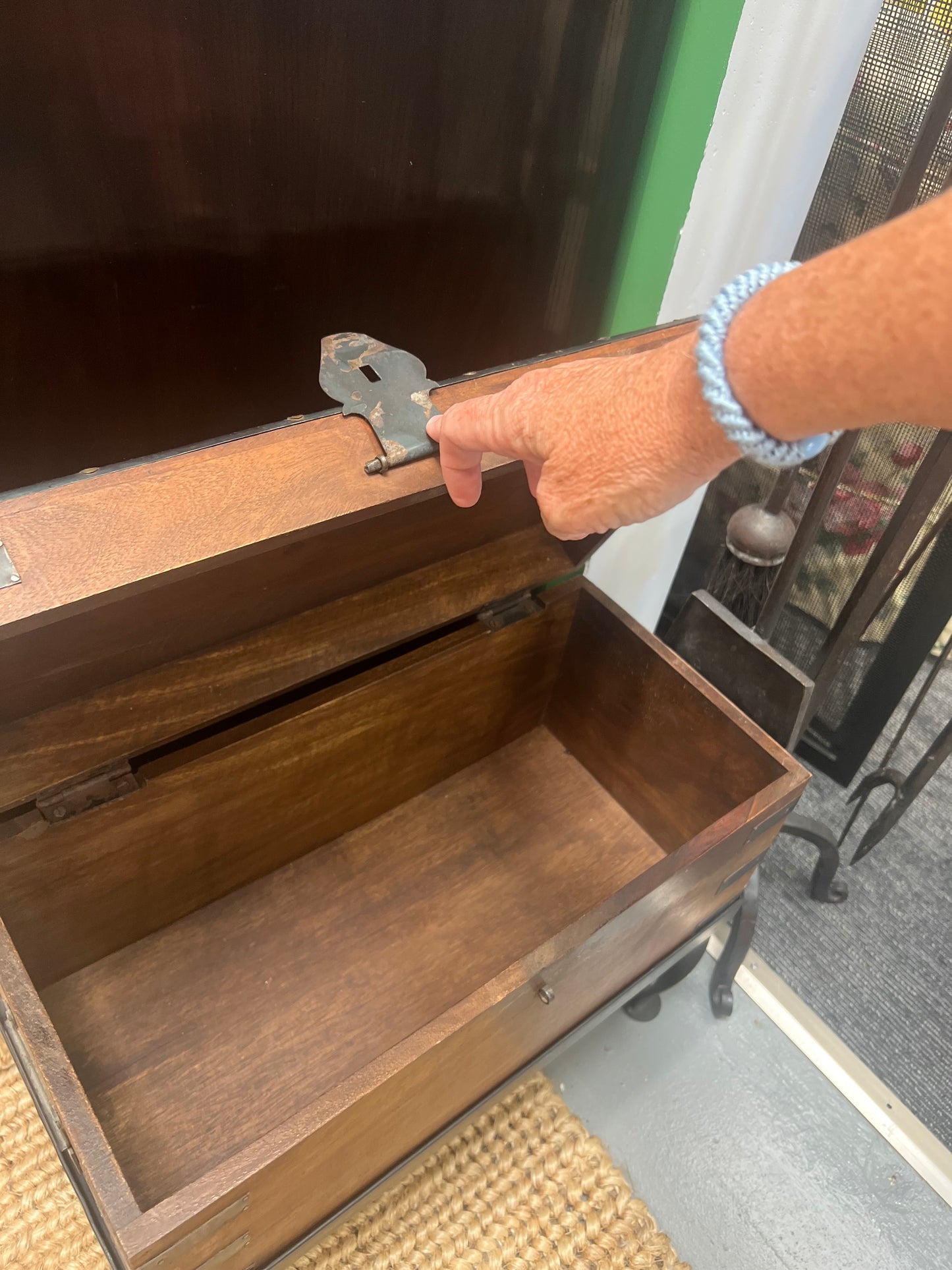 Small Campaign Chest