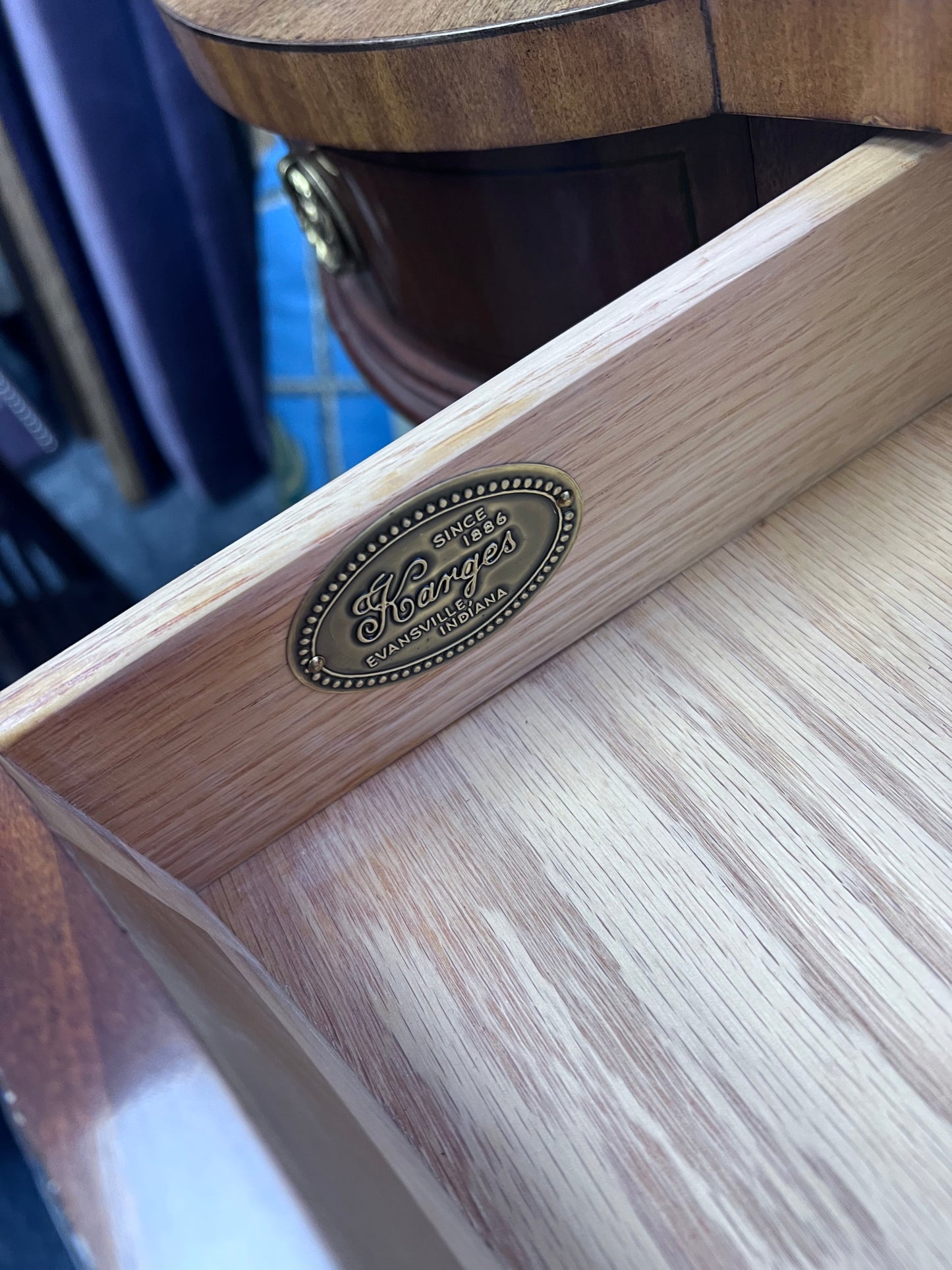 Karges Kidney Shaped