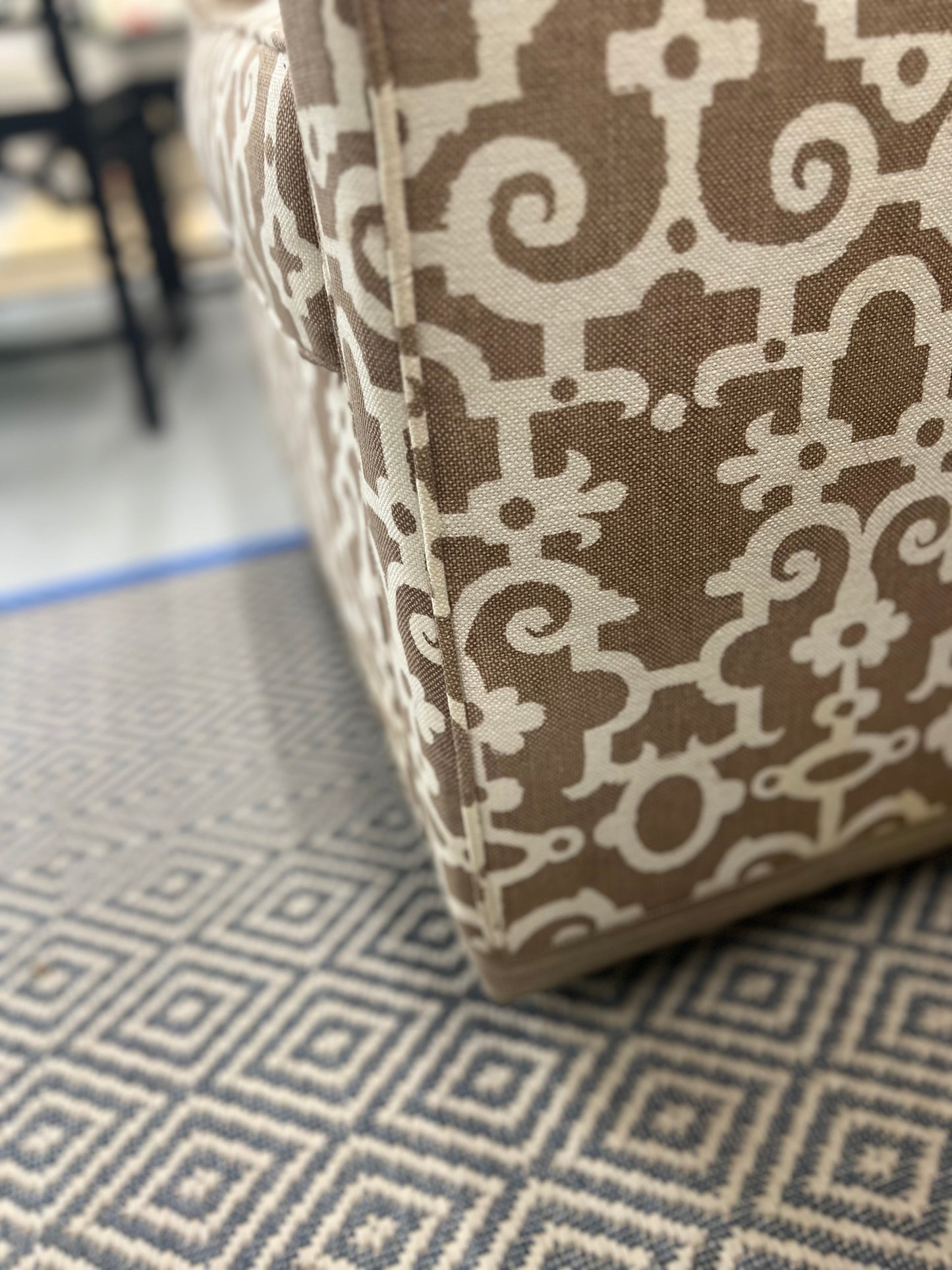 Beige & White Geometric Lattice Swivel Chair