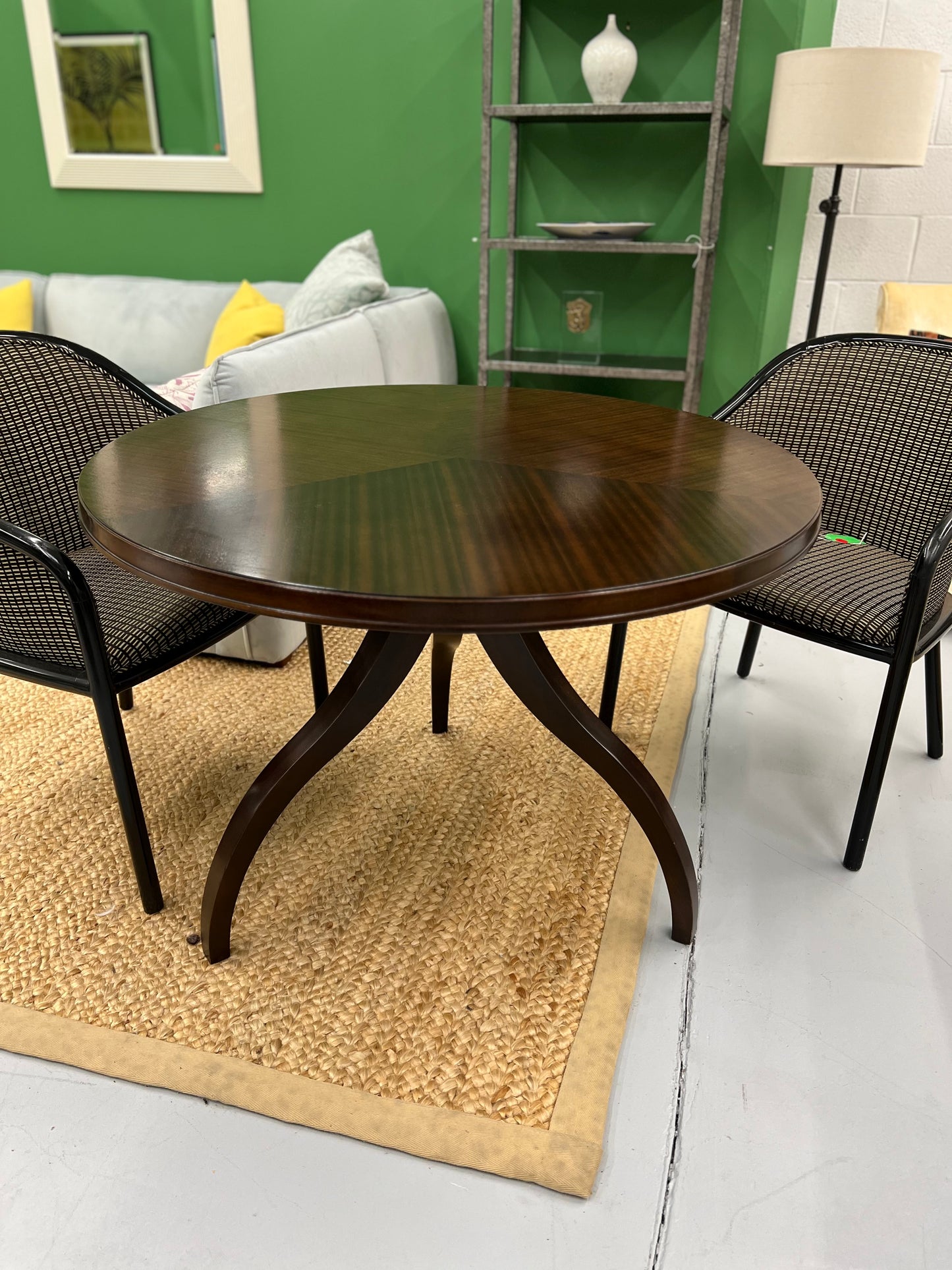 Hickory Chair Pedestal Cocktail Table