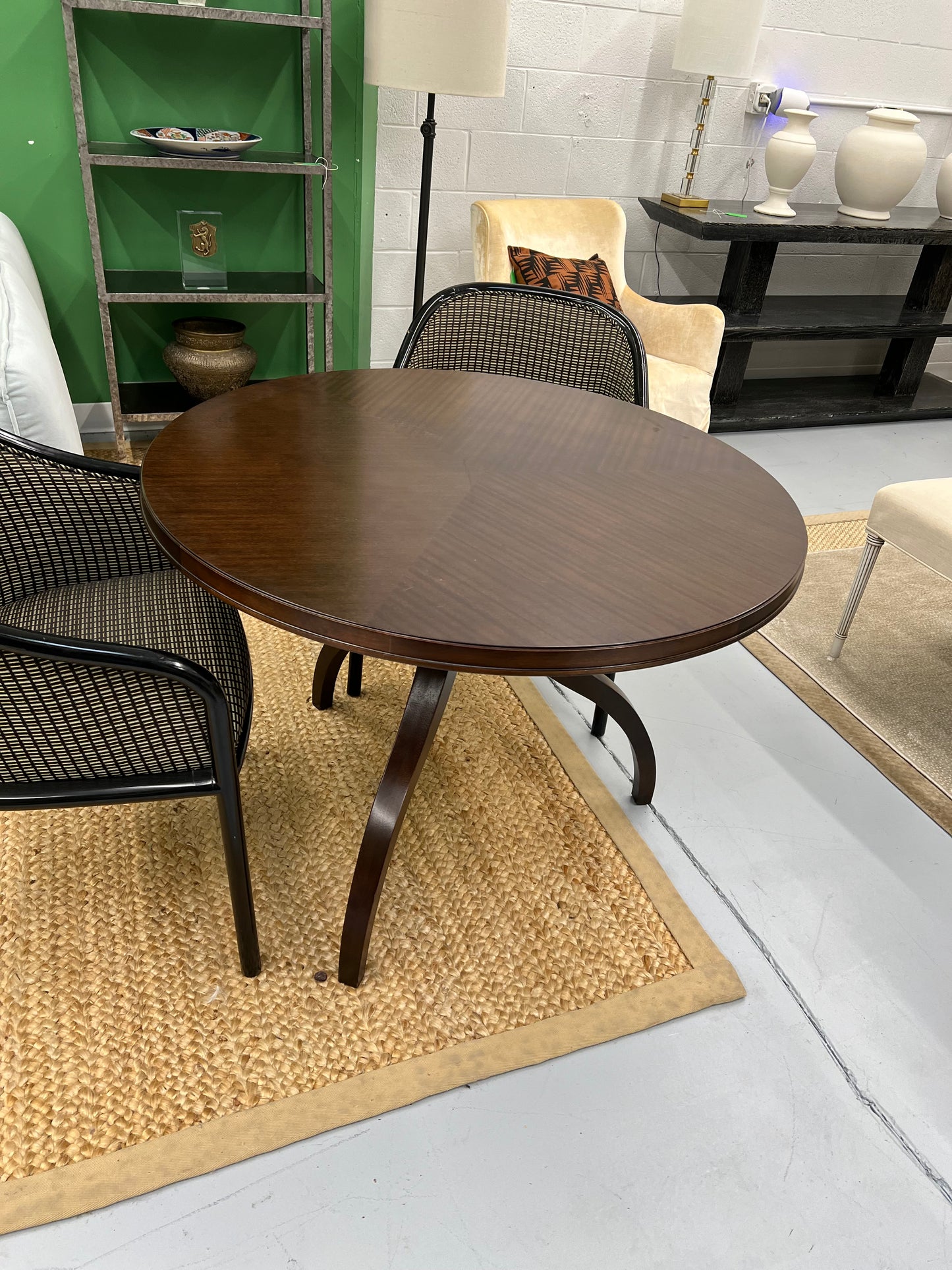 Hickory Chair Pedestal Cocktail Table