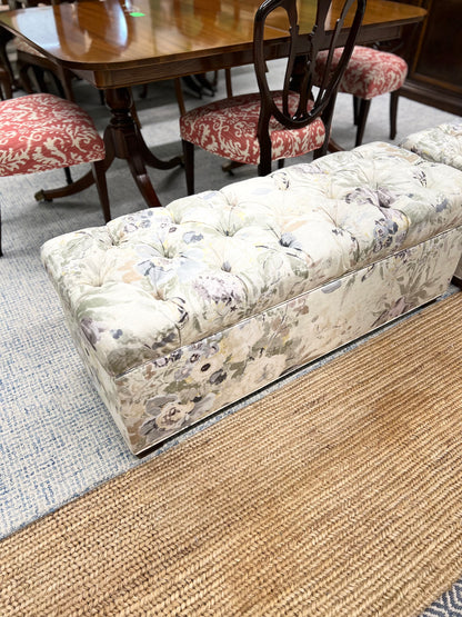 Tufted Bench With Storage